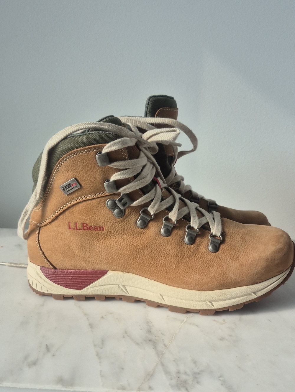 L.L.Bean Tan and Cream Leather Hiking Boots with Burgundy Accent. Size 8.5